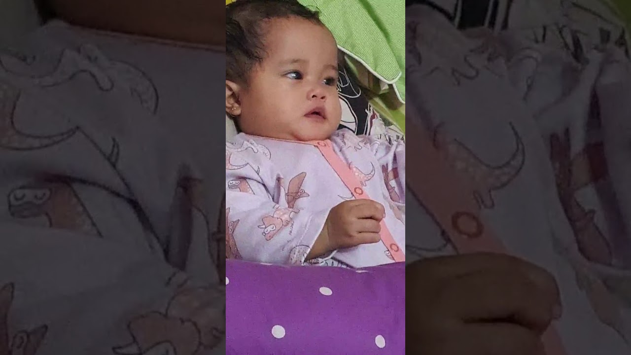 Ketawa-ketawa sendiri 