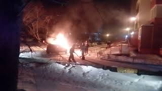 Автопожар на Магаданской в Тюмени