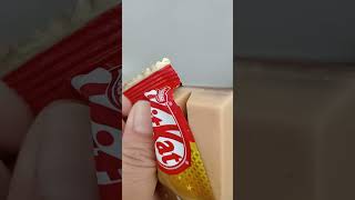 ✨ Yummy Gold Kitkat✨