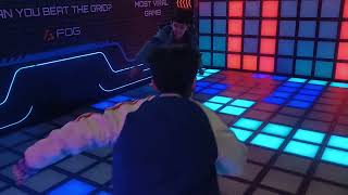 Uv airick playing Hyper grid