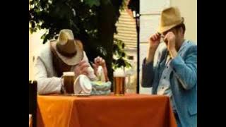 Kabát - Peří, prach a broky ( V peřině )