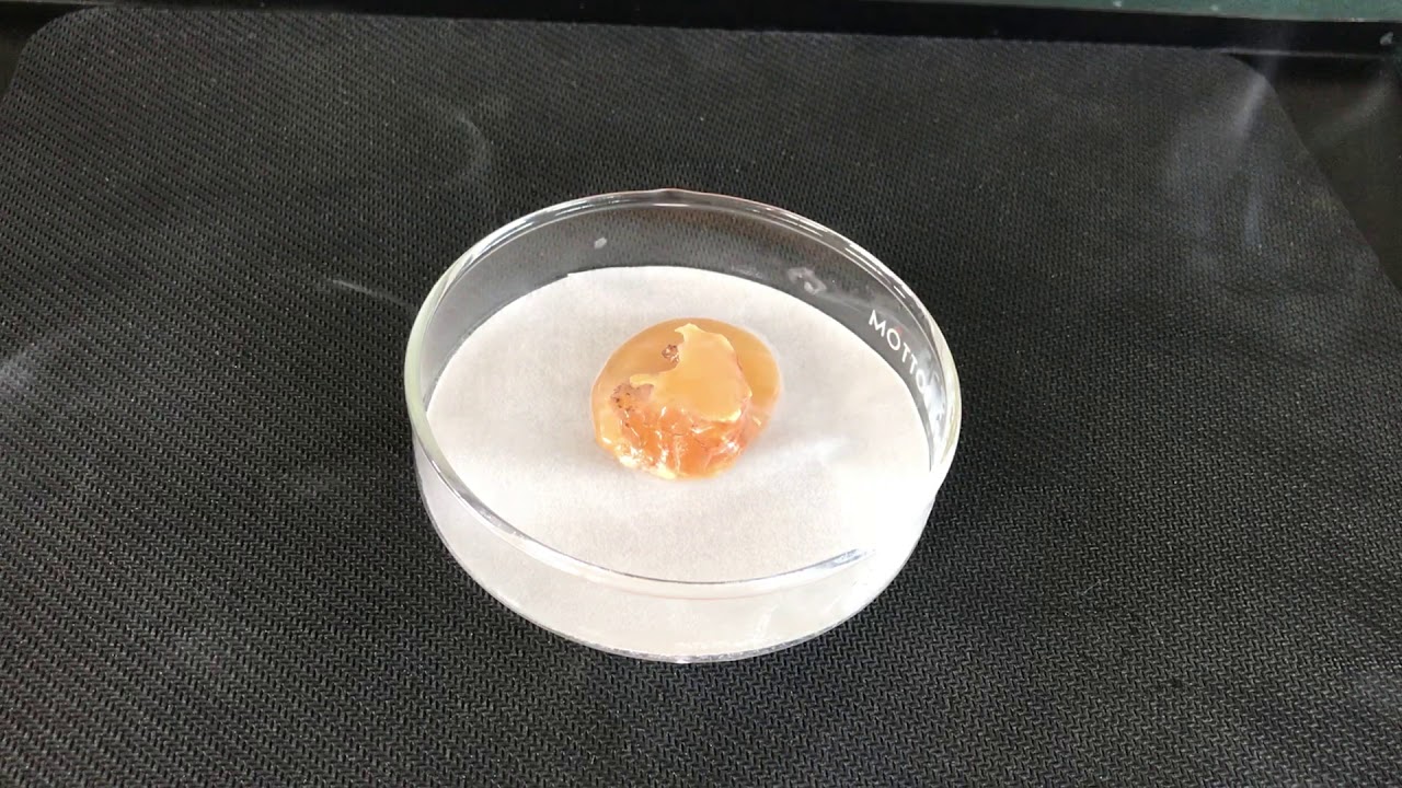 黄リンの空気中での自然発火(無編集版) - YouTube