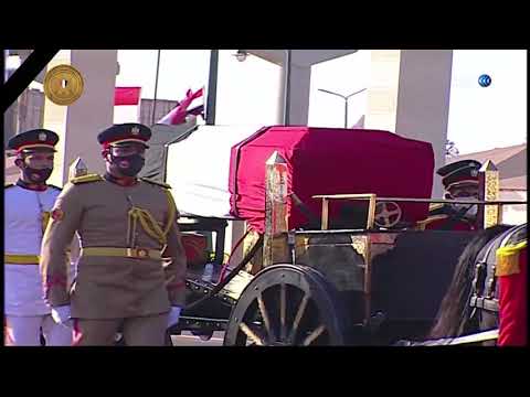 عاجل الرئيس عبد الفتاح السيسي يتقدم الجنازة العسكرية للمشير محمد حسين طنطاوي