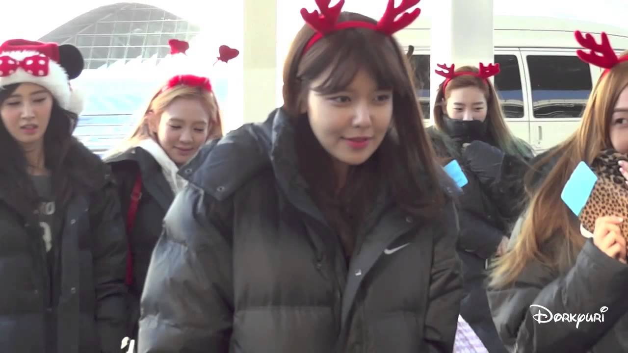 [121224-121225] SNSD at Incheon airport by @dorkyuri