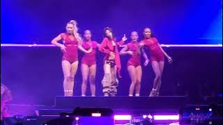 [4K] Jennie at Coachella 2025 - Handlebars