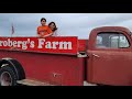 De paseo con mis hijas en FROBERG FARM.