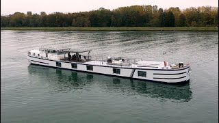 Péniche Freycinet  Rabelo  Sailing luxury barge