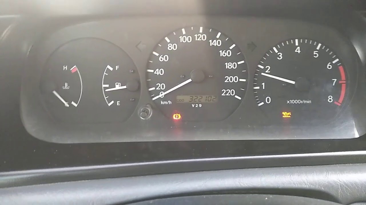 Тойота Камри v20 1998 года. Не заводится!гори датчик давление масло ...