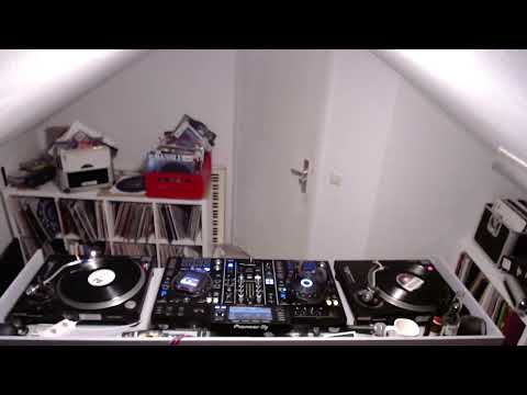 Dazzler's Tuesday Beats 13122022 part 1