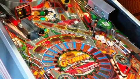 Getaway High Speed II pinball -  GotPinball.com