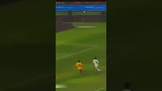 Seluar Koyak Bukan Jadi Masalah Buat Bambang Pamungkas