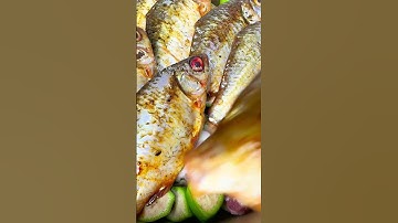 Cá diếc kho chuôi xanh