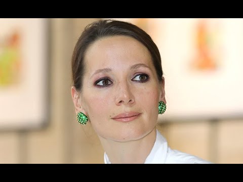 Vídeo: Zlatopolskaya Daria Erikovna, apresentadora de TV: biografia, vida pessoal, carreira