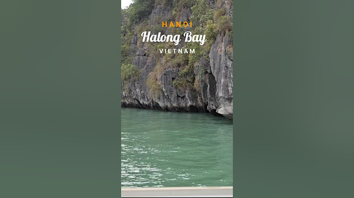 HALONG BAY HANOI | VIETNAM KNOWN FOR ITS EMERALD WATERS A UNESCO WORLD HERITAGE SITE NATURAL WONDERS