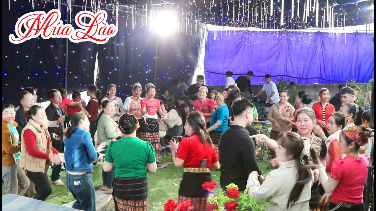 Múa Lào - mấy ngày tết mà tụ tập đông đông làm mấy chén rồi mở nhạc này ra thì ưng hết ý