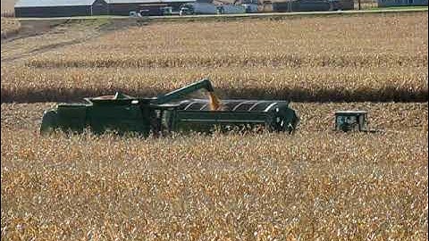John Deere 9660STS Combine unloading on the go on a beautiful November day!
