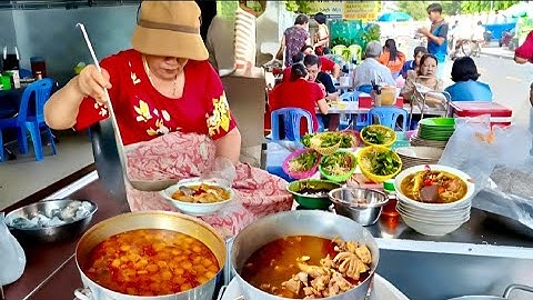 Bún bò giò heo 35k - Quán ngon nổi tiếng Phan Thiết 