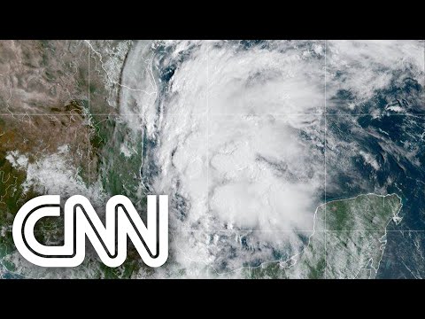 Vídeo: A tempestade tropical nicholas atingiu o continente?