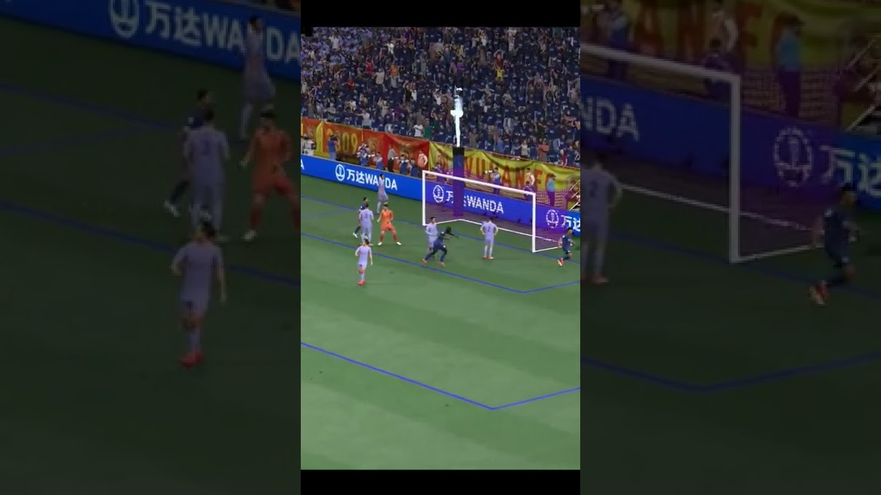 Shapesifters Felipe Anderson score a header 