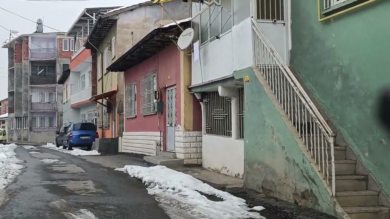 MALATYA KARLI VE DAR SOKAKLARIYLA MUHTEŞEM TANDOĞAN MAHALLESİ.