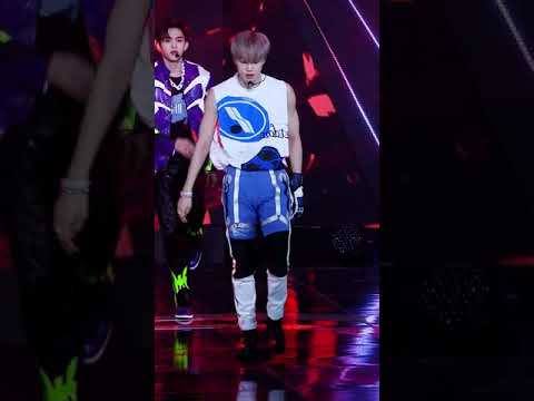 Kai mirrored fancam, vertical focus, SuperM 'One ( Monster & Infinity )'