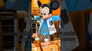 Breakfast with #mickeymouse! #characterdining #disneyland #mickeyandfriends #disneylandfood