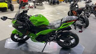 2023 Kawasaki Ninja 400 Walkaround Moto Expo 2023