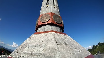 Cột cờ Quốc gia, xã Lũng Cũ (Huyện Đồng Văn, tỉnh Hà Giang)