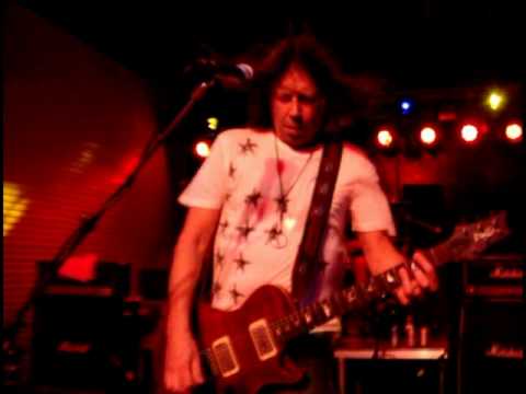 Pat Travers - Life In London - Live In Corpus Chri...