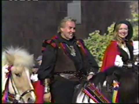 Icelandic Horses in the Rose Parade: 1999, 1998 & ...