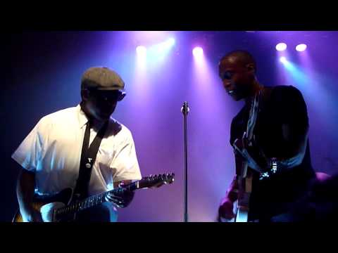 Raphael Saadiq @ Bataclan "Don't Mess With My Man"