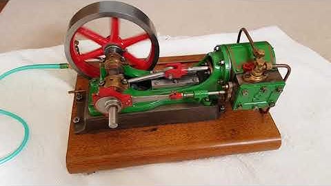 Stuart Turner Mill engine on compressed air.