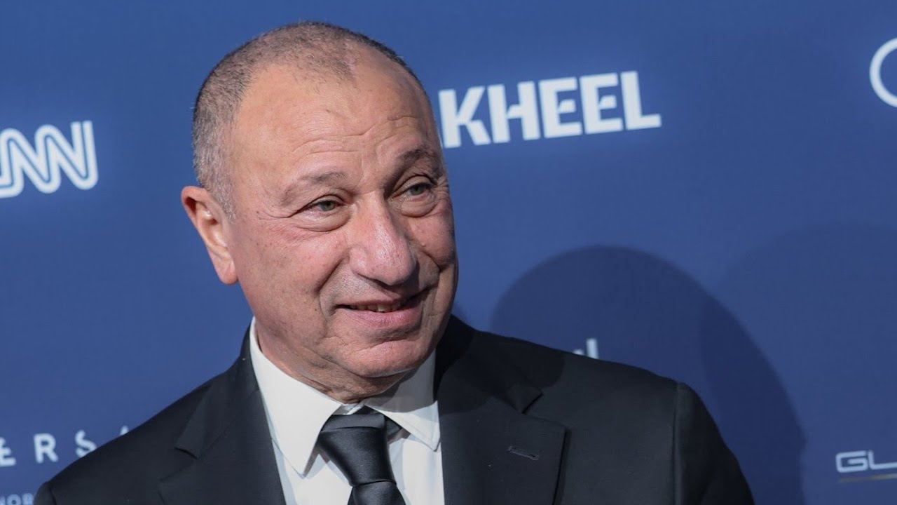 احترم تاريخك وحب الناس وتنحى يا خطيب الاهلي يخسر ويفشل بسببك