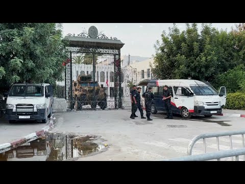 ტუნისში პოლიტიკური კრიზისი გრძელდება