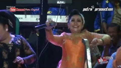 Kembang Gadung Jaipong Seni Sunda " NEW DUTA BASWARA " Pim. Bpk. Daswanto