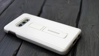 Samsung Galaxy S10e: особенности фирменного чехла!