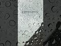 llueve y pienso en ti