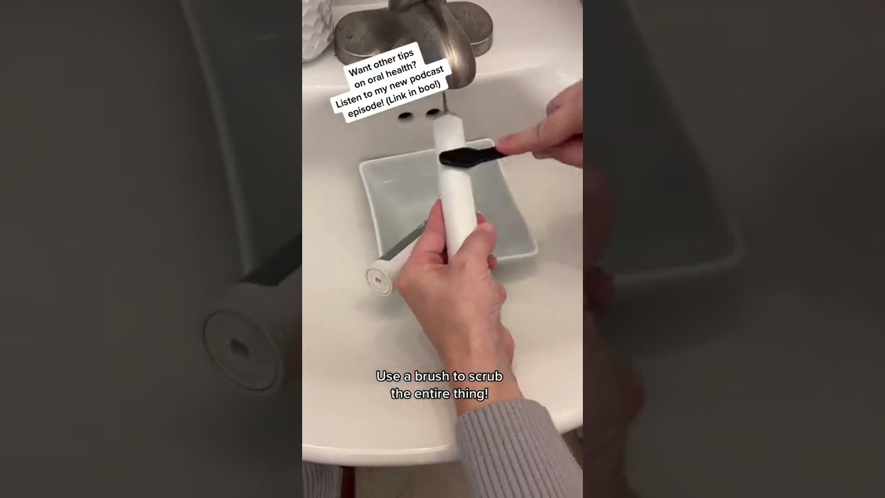 Чистящая электрическая зубная щетка 