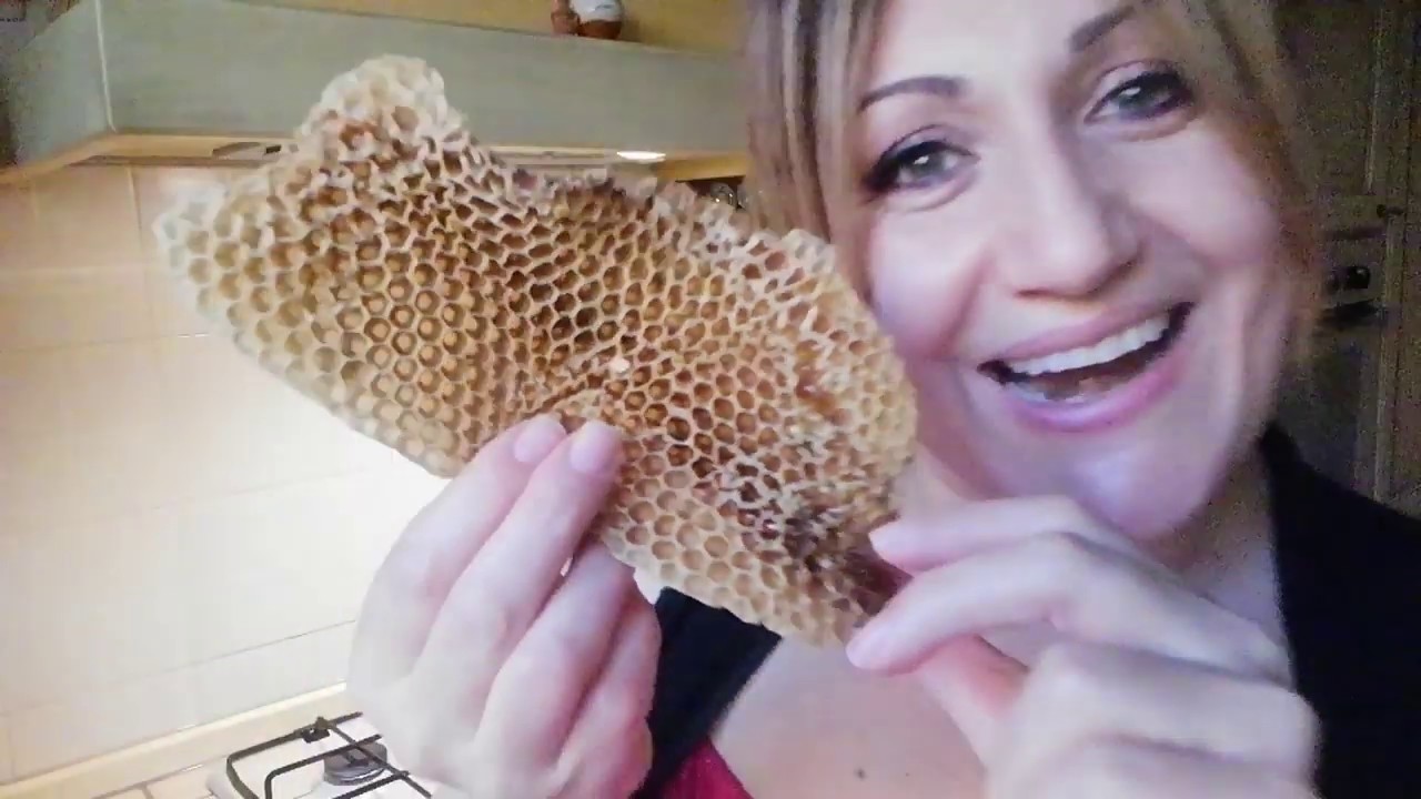 BALSAMO LABBRA...OLIO D'OLIVA, MIELE E CERA D'API