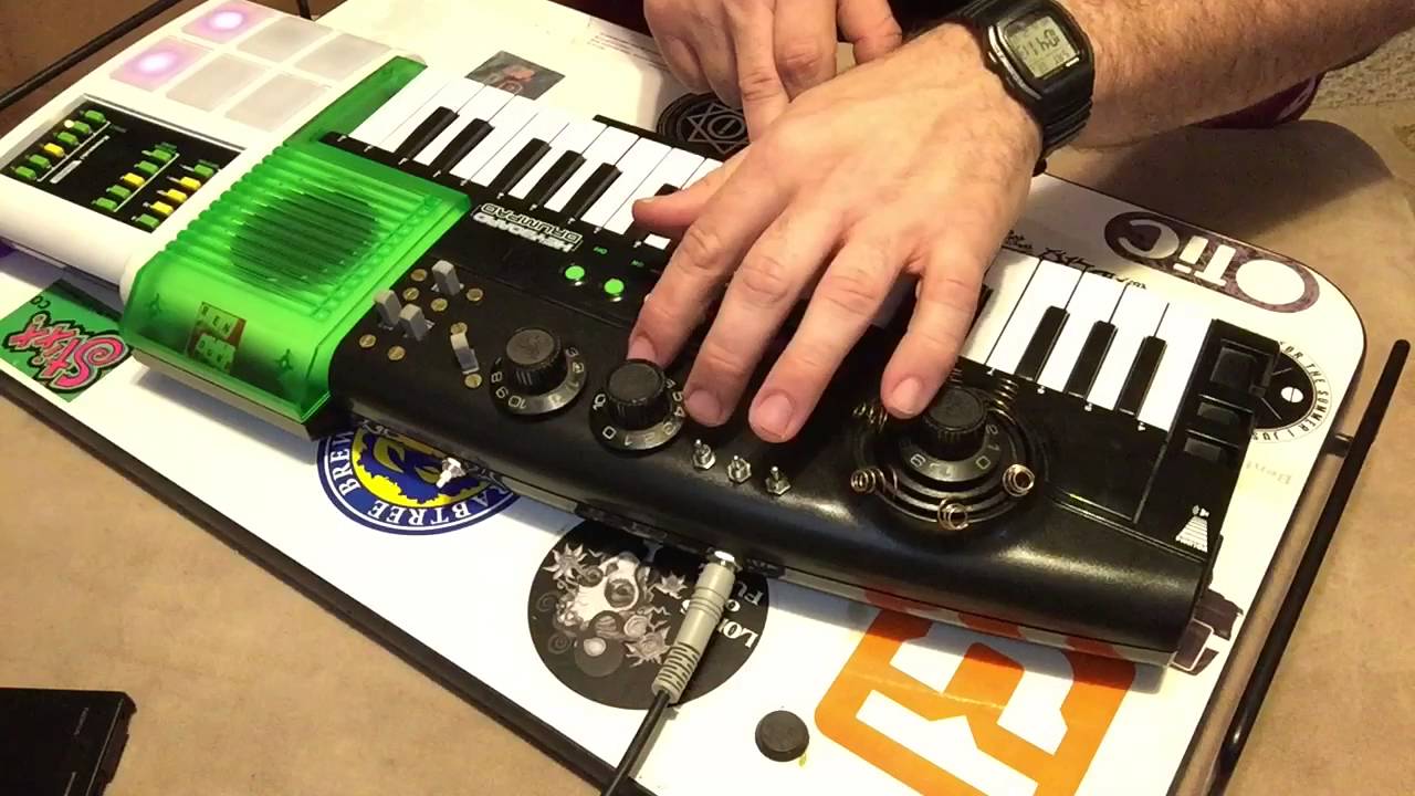 Efterligning Centralisere Billy ged Circuit Bent Kawasaki Keyboard Drumpad by Bentsound - YouTube