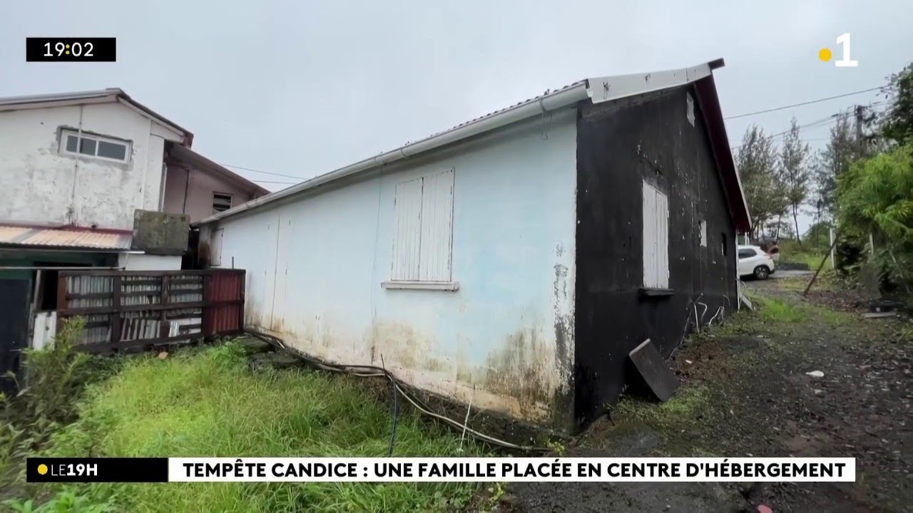 Cette famille vit dans une maison insalubre où il leur est même impossible de prendre une douche