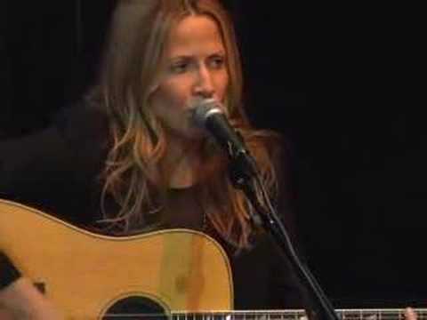 Sheryl Crow - "If It Makes You Happy" acoustic 2008