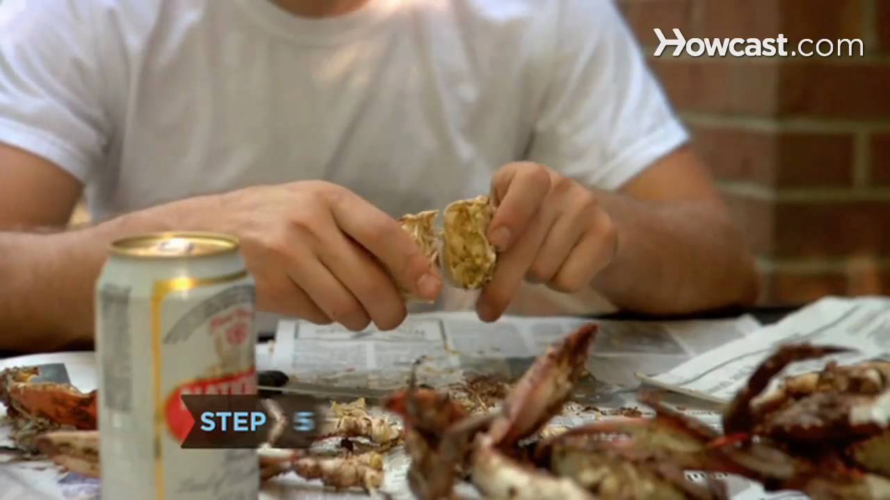 How to Eat Crabs - YouTube