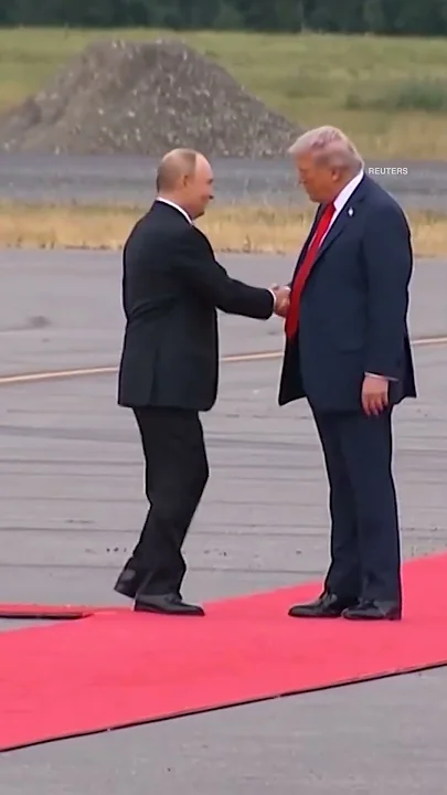 Trump and Putin shake hands at the historic Alaska summit to end the war in Ukraine