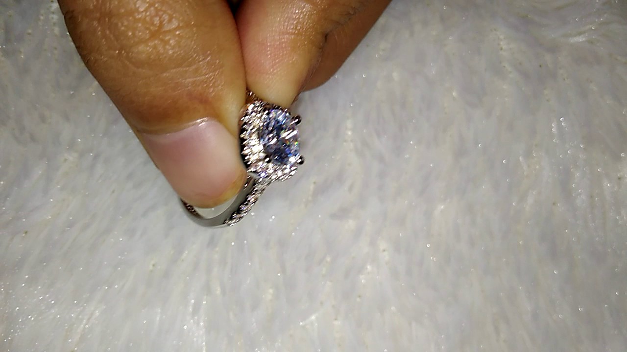 Cincin Zirconia Emas Putih - YouTube