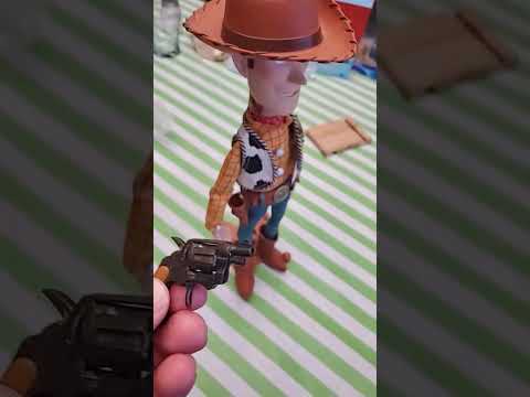 Wideo: Czy Woody miał kiedykolwiek broń?