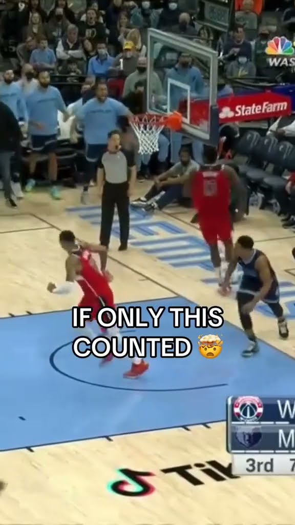 Ja Morant didn’t hear the whistle ?