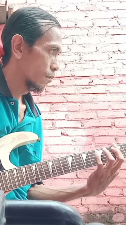 Solo Gitar INTRO Lagu DUA PILIHAN ~ Yunita Ababil