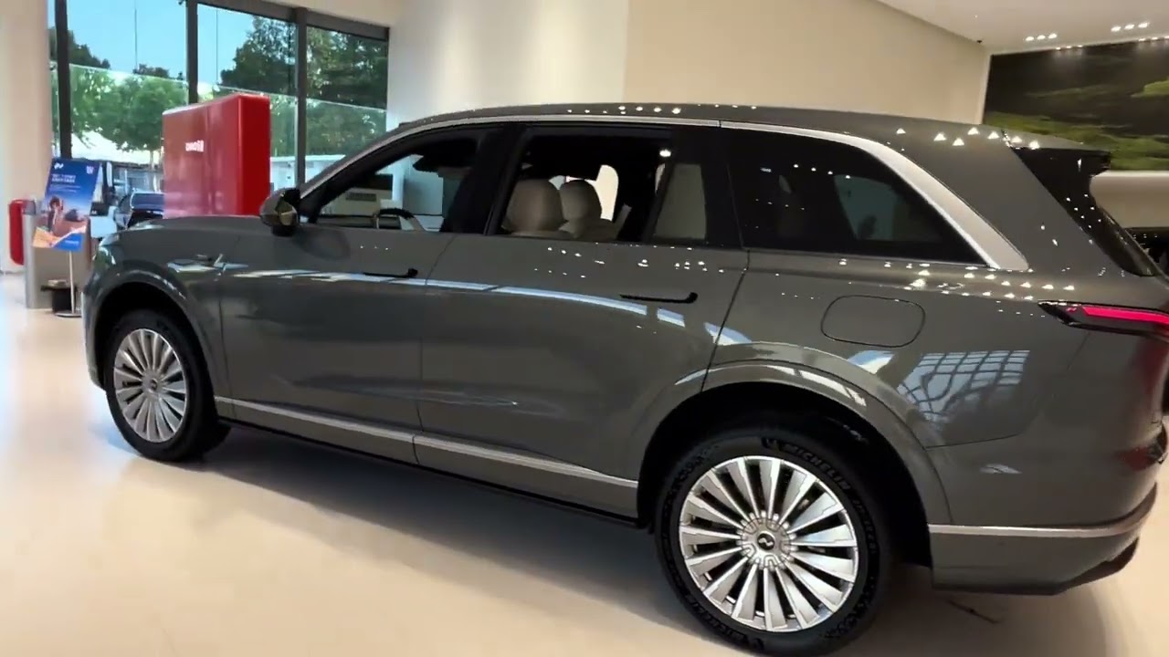 The Ledao L90 Rock Ridge Brown looks like this, it's quite nice.