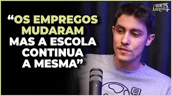 imagem do vídeo Como melhorar o sistema de ensino nas escolas? | À Deriva Cortes